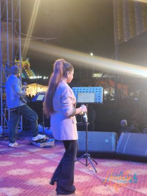 ArunitaKanjilal live at Sahara Bazaar Utsav Krishi O Boimela (5)
Sahara Bazaar Utsav Krishi O Boimela 2026
Date: 7 January 2026
Venue: Sehara Bazar School Footbal Ground, Sehara Bazar, Purba Bardhaman
Sehara Bazar, Sehara, West Bengal 713423, India
Keywords: #seharabazarboimela #ArunitaKanjilal #MelodyQueen #ArunitaFan