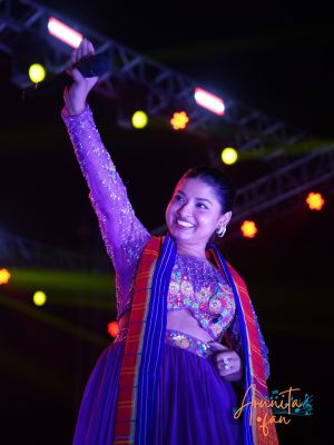 Arunita Kanjilal live at Kumarghat Poush Mela (1)
Kumarghat Poush Mela 2026
কুমারঘাট পৌষ মেলার চতুর্থ দিন
Date: 12 January 2026
Photo Credit: Subhajit Das
Host: Bhagaban Das
Venue: Kumarghat PWD Ground
