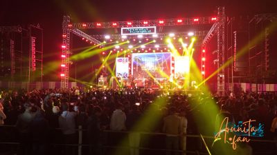 Arunita Kanjilal live at Kumarghat Unakoti (2)
Kumarghat Poush Mela 2026
কুমারঘাট পৌষ মেলার চতুর্থ দিন
Date: 12 January 2026
Host & Photo Credit: Bhagaban Das
Venue: Kumarghat PWD Ground
