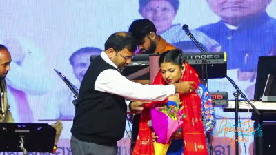 Arunita Kanjilal Live at Satyabadi Mahotsav (9)
Satyabadi Mahotsav 2026
Puri, Odisha
Date: 8 February 2026
Credit: Om Prakash Mishra
Keywords: #ArunitaKanjilal #MelodyQueen #ArunitaFan #arunitaInSatyabadiMahotsav