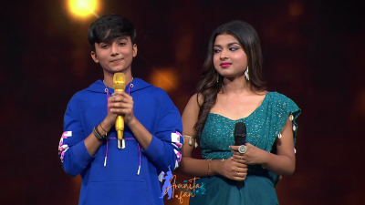 Arunita Kanjilal on SSS2 Day 8 Pic-20
Captain Arunita Kanjilal 's some beautiful moments in Super Star Singer 2, Day 8
Broadcast Date: 15th May 2022
Picture Courtesy: Sony TV India
NO COPYRIGHT INFRINGEMENT INTENDED
Keywords: Arunita Kanjilal, Super Star Singer 2, arunita, Day 8