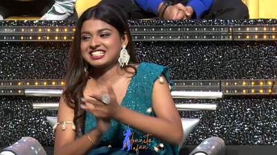 Arunita Kanjilal on SSS2 Day 8 Pic-37
Captain Arunita Kanjilal 's some beautiful moments in Super Star Singer 2, Day 8
Broadcast Date: 15th May 2022
Picture Courtesy: Sony TV India
NO COPYRIGHT INFRINGEMENT INTENDED
Keywords: Arunita Kanjilal, Super Star Singer 2, arunita, Day 8