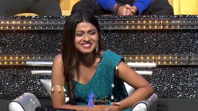 Arunita Kanjilal on SSS2 Day 8 Pic-80
Captain Arunita Kanjilal 's some beautiful moments in Super Star Singer 2, Day 8
Broadcast Date: 15th May 2022
Picture Courtesy: Sony TV India
NO COPYRIGHT INFRINGEMENT INTENDED
Keywords: Arunita Kanjilal, Super Star Singer 2, arunita, Day 8