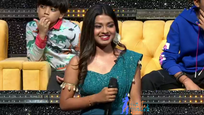 Arunita Kanjilal on SSS2 Day 7 Pic- (12)
Captain Arunita Kanjilal 's some beautiful moments in Super Star Singer 2, Day 7
Broadcast Date: 14th May 2022
Picture Courtesy: Sony TV India
NO COPYRIGHT INFRINGEMENT INTENDED
Keywords: Arunita Kanjilal, Super Star Singer 2, arunita, Day 7