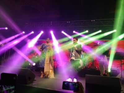 Live in concert Kolkata (11)
Live in concert Kolkata
Singers: Arunita Kanjilal and Pawandeep Rajan
Date: 16 July 2022
Location:
Place Taal Kutir Convention Center
Eco Park, Kolkata, WB, India
Keywords: Live in concert Kolkata;16 July 2022;Taal Kutir;Arunita Kanjilal