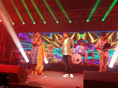 Live in concert Kolkata (16)
Live in concert Kolkata
Singers: Arunita Kanjilal and Pawandeep Rajan
Date: 16 July 2022
Location:
Place Taal Kutir Convention Center
Eco Park, Kolkata, WB, India
Keywords: Live in concert Kolkata;16 July 2022;Taal Kutir;Arunita Kanjilal