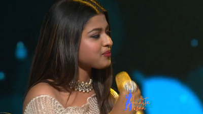 Arunita Kanjilal on SSS2 Day 9 Pic- (29)
Captain Arunita Kanjilal 's some beautiful moments in Super Star Singer 2, Day 9
Broadcast Date: 21st May 2022
Picture Courtesy: Sony TV India
NO COPYRIGHT INFRINGEMENT INTENDED
Keywords: Arunita Kanjilal, Super Star Singer 2, arunita, Day 9