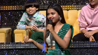 Arunita Kanjilal on SSS2 Day 13 Pic- (6)
Captain Arunita Kanjilal 's some beautiful moments in Super Star Singer 2, Day 13
Broadcast Date: 4th June 2022
Picture Courtesy: Sony TV India
NO COPYRIGHT INFRINGEMENT INTENDED
Keywords: Arunita Kanjilal, Super Star Singer 2, arunita, Day 13