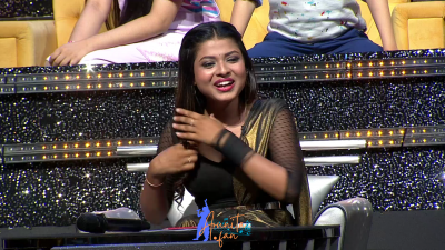 Pic 6: Arunita Kanjilal on SSS2 Day 15
Captain Arunita Kanjilal 's some beautiful moments in Super Star Singer 2, Day 15
Picture Courtesy: Sony TV India
NO COPYRIGHT INFRINGEMENT INTENDED
Keywords: Arunita Kanjilal, Super Star Singer 2, arunita, Day 15