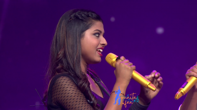 Pic 77: Arunita Kanjilal on SSS2 Day 15
Captain Arunita Kanjilal 's some beautiful moments in Super Star Singer 2, Day 15
Picture Courtesy: Sony TV India
NO COPYRIGHT INFRINGEMENT INTENDED
Keywords: Arunita Kanjilal, Super Star Singer 2, arunita, Day 15