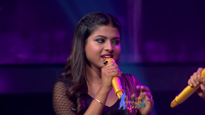 Pic 79: Arunita Kanjilal on SSS2 Day 15
Captain Arunita Kanjilal 's some beautiful moments in Super Star Singer 2, Day 15
Picture Courtesy: Sony TV India
NO COPYRIGHT INFRINGEMENT INTENDED
Keywords: Arunita Kanjilal, Super Star Singer 2, arunita, Day 15