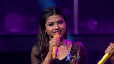 Pic 3: Arunita Kanjilal on SSS2 Day 15
Captain Arunita Kanjilal 's some beautiful moments in Super Star Singer 2, Day 15
Picture Courtesy: Sony TV India
NO COPYRIGHT INFRINGEMENT INTENDED
Keywords: Arunita Kanjilal, Super Star Singer 2, arunita, Day 15