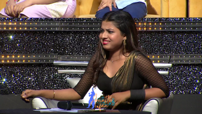 Pic 75: Arunita Kanjilal on SSS2 Day 16
Captain Arunita Kanjilal 's some beautiful moments in Super Star Singer 2, Day 16
Picture Courtesy: Sony Tv India
NO COPYRIGHT INFRINGEMENT INTENDED
Keywords: Arunita Kanjilal, Super Star Singer 2, arunita