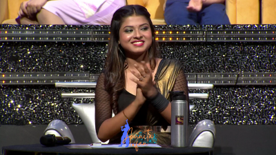 Pic 26: Arunita Kanjilal on SSS2 Day 16
Captain Arunita Kanjilal 's some beautiful moments in Super Star Singer 2, Day 16
Picture Courtesy: Sony Tv India
NO COPYRIGHT INFRINGEMENT INTENDED
Keywords: Arunita Kanjilal, Super Star Singer 2, arunita