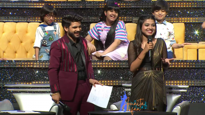 Pic 64: Arunita Kanjilal on SSS2 Day 16
Captain Arunita Kanjilal 's some beautiful moments in Super Star Singer 2, Day 16
Picture Courtesy: Sony Tv India
NO COPYRIGHT INFRINGEMENT INTENDED
Keywords: Arunita Kanjilal, Super Star Singer 2, arunita