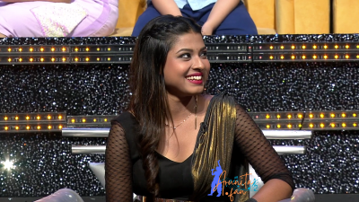 Pic 48: Arunita Kanjilal on SSS2 Day 16
Captain Arunita Kanjilal 's some beautiful moments in Super Star Singer 2, Day 16
Picture Courtesy: Sony Tv India
NO COPYRIGHT INFRINGEMENT INTENDED
Keywords: Arunita Kanjilal, Super Star Singer 2, arunita