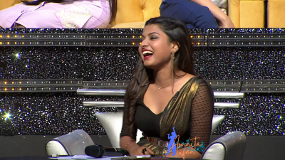 Pic 3: Arunita Kanjilal on SSS2 Day 16
Captain Arunita Kanjilal 's some beautiful moments in Super Star Singer 2, Day 16
Picture Courtesy: Sony Tv India
NO COPYRIGHT INFRINGEMENT INTENDED
Keywords: Arunita Kanjilal, Super Star Singer 2, arunita