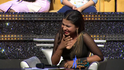 Pic 15: Arunita Kanjilal on SSS2 Day 16
Captain Arunita Kanjilal 's some beautiful moments in Super Star Singer 2, Day 16
Picture Courtesy: Sony Tv India
NO COPYRIGHT INFRINGEMENT INTENDED
Keywords: Arunita Kanjilal, Super Star Singer 2, arunita