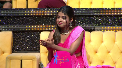 Arunita Kanjilal on SSS2 Day 31 pic- (15)
Captain Arunita Kanjilal's some special moments in Superstar Singer Season 2, Day 31
Broadcast Date: 6th August 2022
Picture Courtesy: Sony TV India
Keywords: Arunita Kanjilal;Day 31;Episode 31;Superstar Singer Season 2