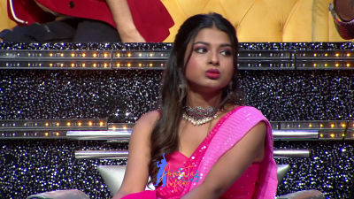 Arunita Kanjilal on SSS2 Day 32 pic- (3)
Captain Arunita Kanjilal's some special moments in Superstar Singer Season 2, Day 32
Broadcast Date: 7th August 2022
Picture Courtesy: Sony TV India
Keywords: Arunita Kanjilal;Day 32;Episode 32;Superstar Singer Season 2