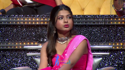 Arunita Kanjilal on SSS2 Day 32 pic- (4)
Captain Arunita Kanjilal's some special moments in Superstar Singer Season 2, Day 32
Broadcast Date: 7th August 2022
Picture Courtesy: Sony TV India
Keywords: Arunita Kanjilal;Day 32;Episode 32;Superstar Singer Season 2