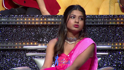 Arunita Kanjilal on SSS2 Day 32 pic- (5)
Captain Arunita Kanjilal's some special moments in Superstar Singer Season 2, Day 32
Broadcast Date: 7th August 2022
Picture Courtesy: Sony TV India
Keywords: Arunita Kanjilal;Day 32;Episode 32;Superstar Singer Season 2