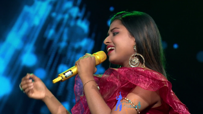 Arunita Kanjilal on SSS2 Day 17 pic- (24)
Captain Arunita Kanjilal 's some beautiful moments in Super Star Singer 2, Day 17
Broadcast Date: 18th June 2022
Picture Courtesy: Sony TV India
NO COPYRIGHT INFRINGEMENT INTENDED
Keywords: Arunita Kanjilal;Day 17;Episode 17;Superstar Singer Season 2