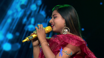 Arunita Kanjilal on SSS2 Day 17 pic- (25)
Captain Arunita Kanjilal 's some beautiful moments in Super Star Singer 2, Day 17
Broadcast Date: 18th June 2022
Picture Courtesy: Sony TV India
NO COPYRIGHT INFRINGEMENT INTENDED
Keywords: Arunita Kanjilal;Day 17;Episode 17;Superstar Singer Season 2