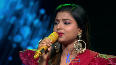 Arunita Kanjilal on SSS2 Day 17 pic- (27)
Captain Arunita Kanjilal 's some beautiful moments in Super Star Singer 2, Day 17
Broadcast Date: 18th June 2022
Picture Courtesy: Sony TV India
NO COPYRIGHT INFRINGEMENT INTENDED
Keywords: Arunita Kanjilal;Day 17;Episode 17;Superstar Singer Season 2