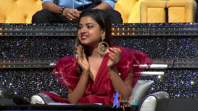 Arunita Kanjilal on SSS2 Day 17 pic- (58)
Captain Arunita Kanjilal 's some beautiful moments in Super Star Singer 2, Day 17
Broadcast Date: 18th June 2022
Picture Courtesy: Sony TV India
NO COPYRIGHT INFRINGEMENT INTENDED
Keywords: Arunita Kanjilal;Day 17;Episode 17;Superstar Singer Season 2