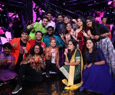 Arunita with Singers
Arunita Kanjilal with Singers
Keywords: Arunita Kanjilal; Arunita with Singers