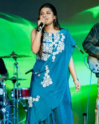 271131319_310339441105532_2315012491521523750_n
Keywords: Arunita Kanjilal;Concert